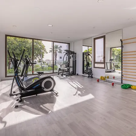 Ar3 Stylish New In With Pool, Gym And Garage Apartmán