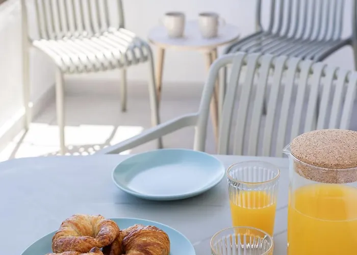 Ar3 Stylish New In With Pool, Gym And Garage Estepona