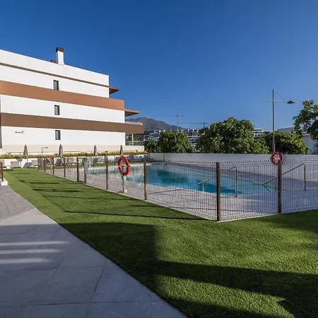 דירה Ar3 Stylish New In With Pool, Gym And Garage אסטפונה
