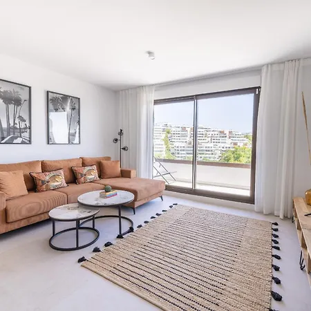 דירה Ar3 Stylish New In With Pool, Gym And Garage *